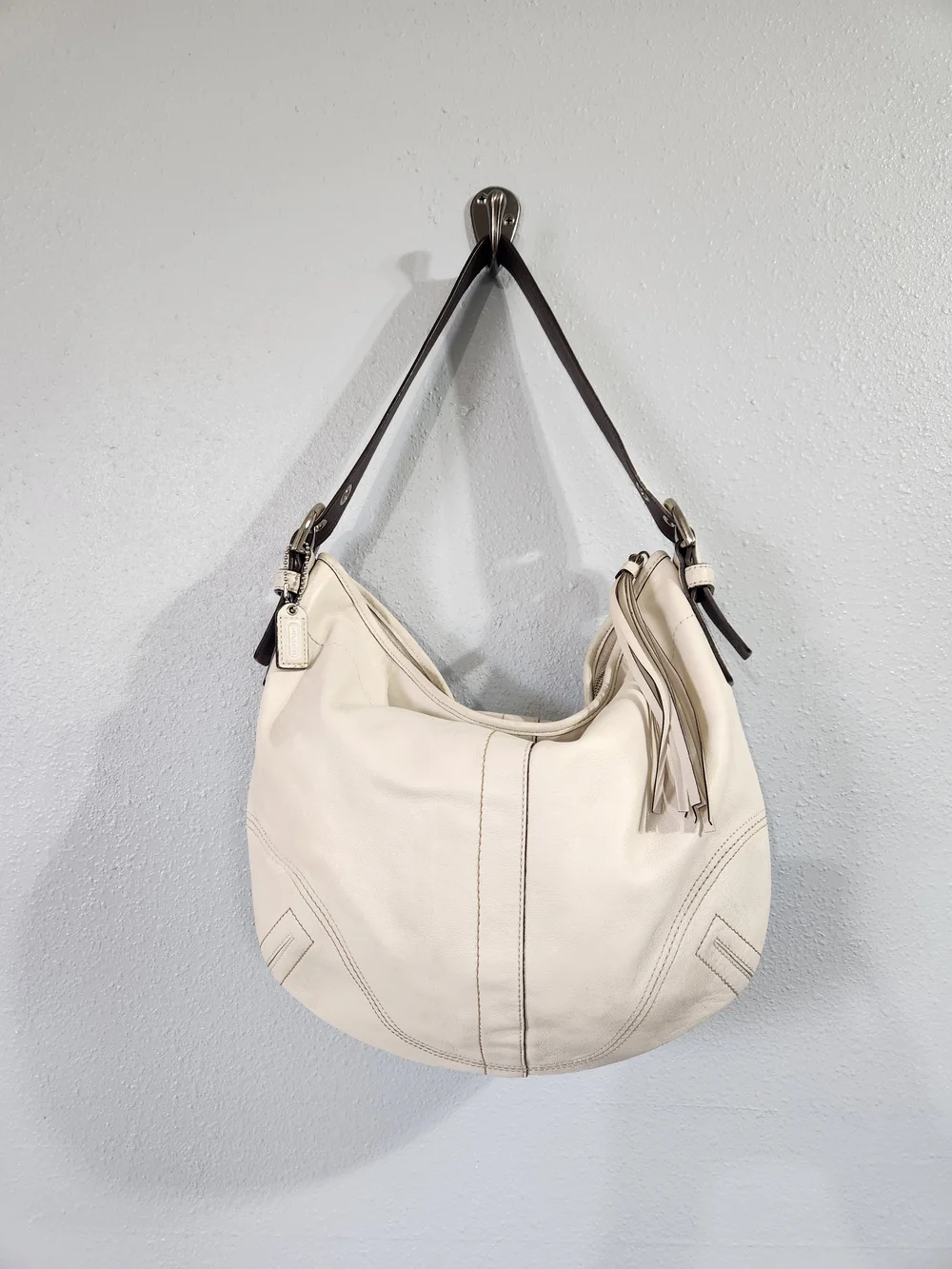 Coach Cream Leather Soho Hobo Dark Brown Strap Y2k Xl Hobo 13x11 Vintage 2005